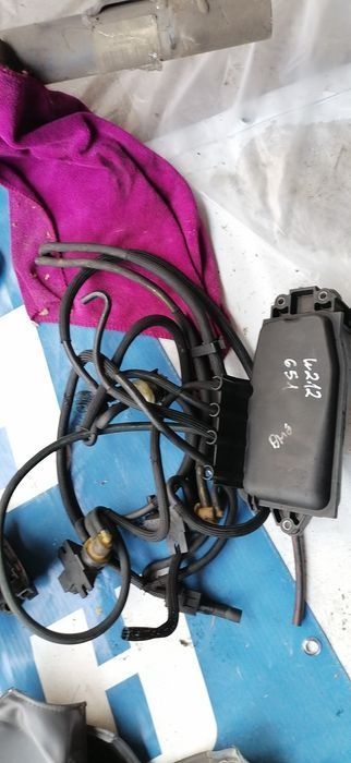 Продавам:Много части за Mercedes W212 OM651