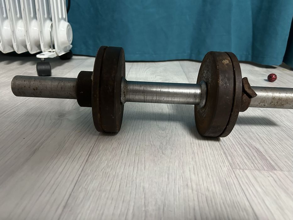 Продаю Гантеля 7кг