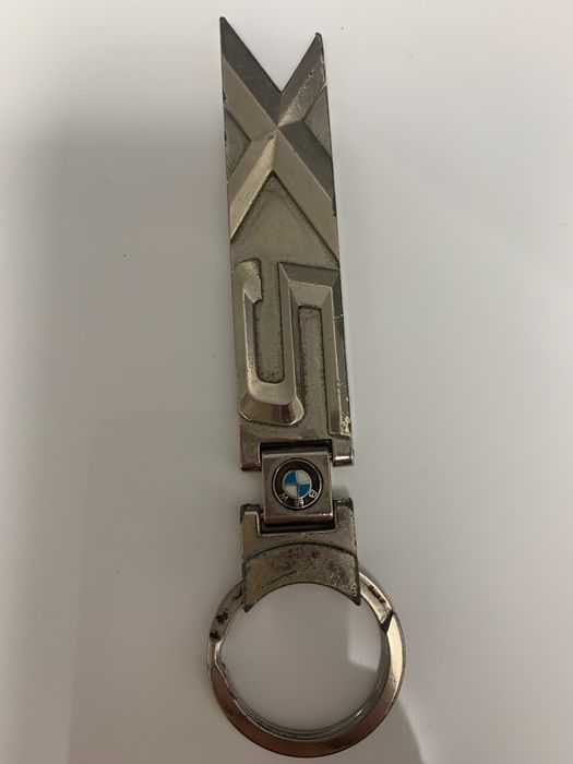 Vand  2 brelocuri X5