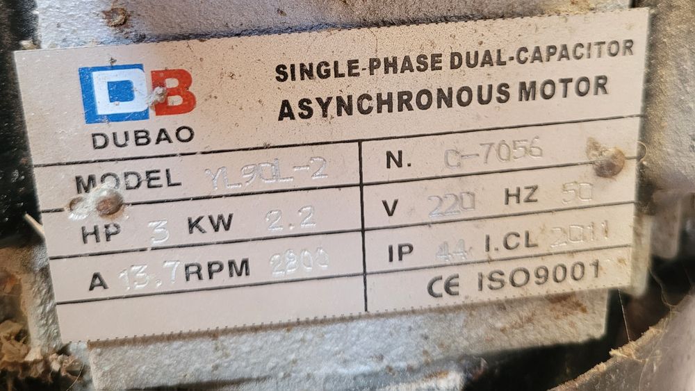 Batoză de porumb electrică, 220V, 3 HP, funcțională