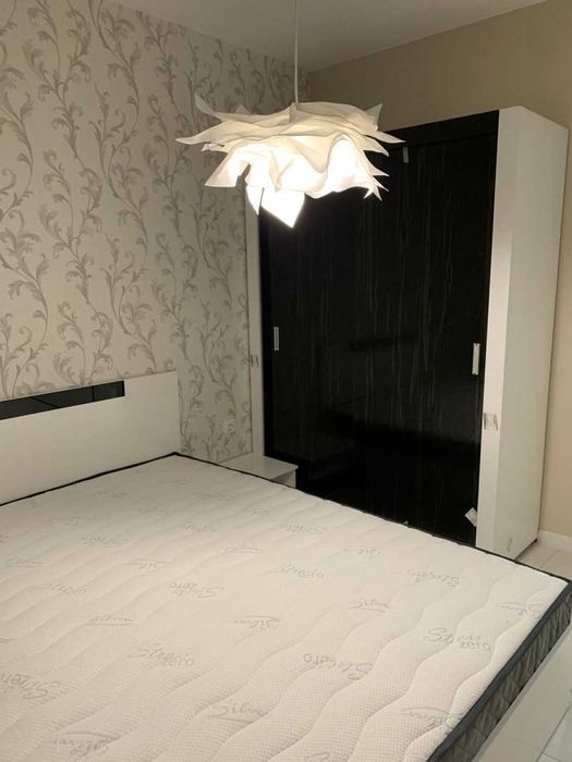 Дава се под наем Двустаен апартамент в София, Оборище - 54 кв.м за 375 € - Снимка #2