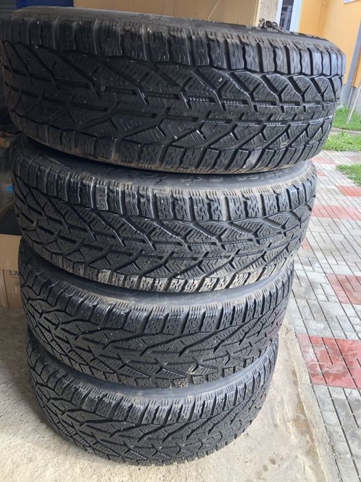 Vand anvelope de iarna cu jante 235/60 r18 audi/vw