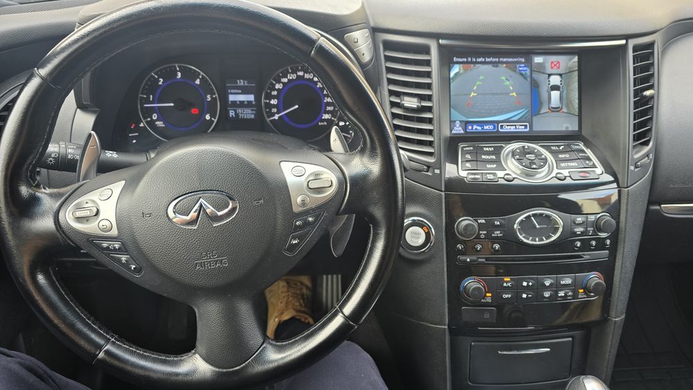 Infiniti QX70 2016