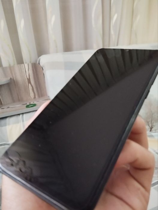 Samsung galaxy a 04e narxi kelishilgan xolda abmen bo