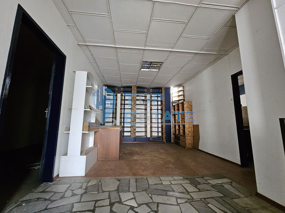 Продава се Офис в Велико Търново, Център - 237 кв.м за 838 €/кв.м - Снимка #4
