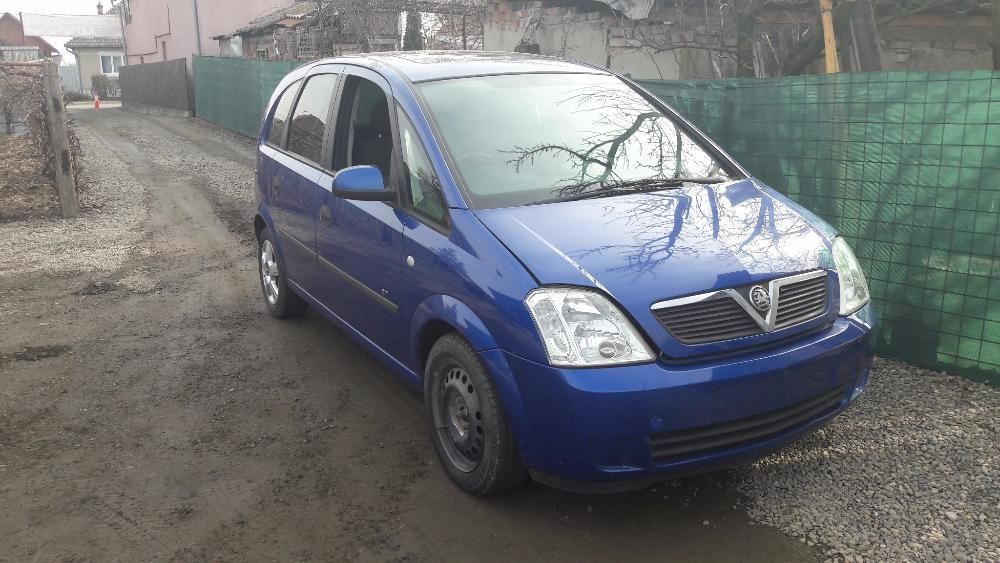 Dezmembrez Piese Opel Meriva din 2004