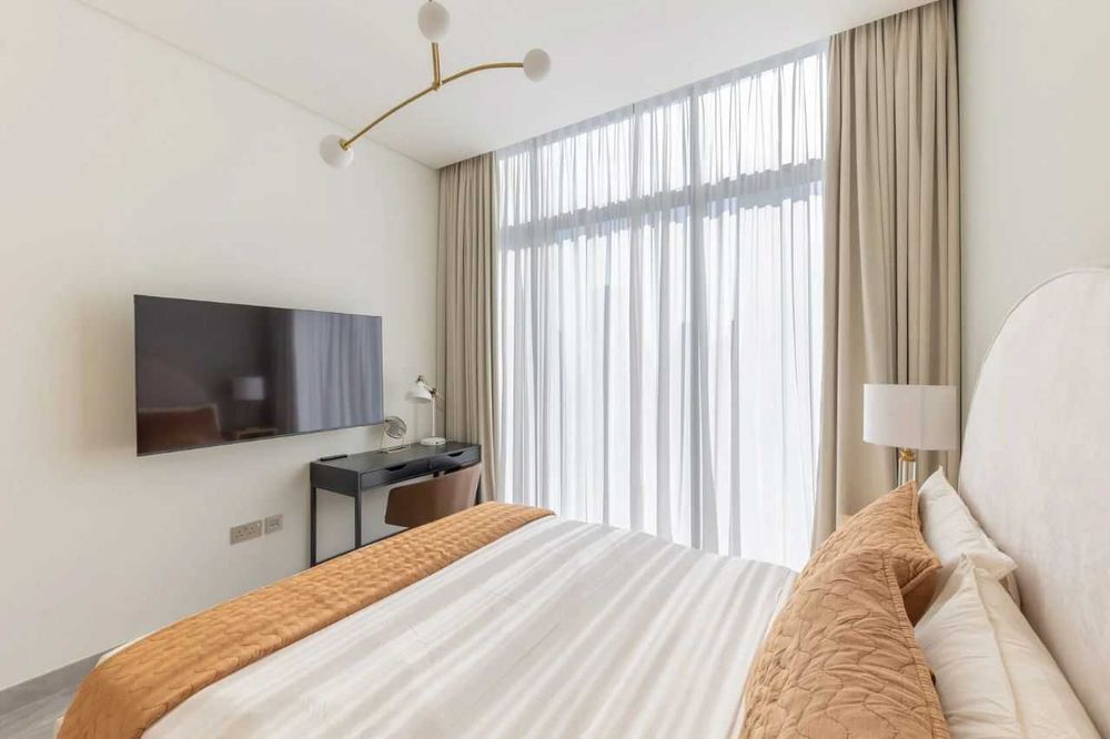 Сдается просторная 2-х комнатная квартира на Ойбеке,  2/7/9. Р5