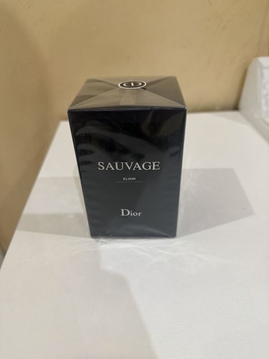 Парфюми Savage Dior Parfume и Elixir