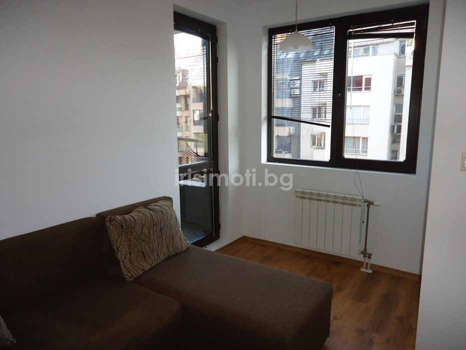 Дава се под наем Тристаен апартамент в София, Стрелбище - 118 кв.м за 797.64 € - Снимка #11