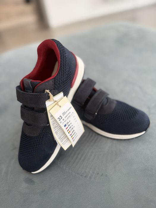 Sneakerși Lasocki marime 33, noi cu eticheta