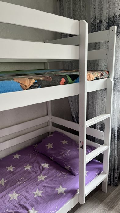 Продам двухярусную кровать