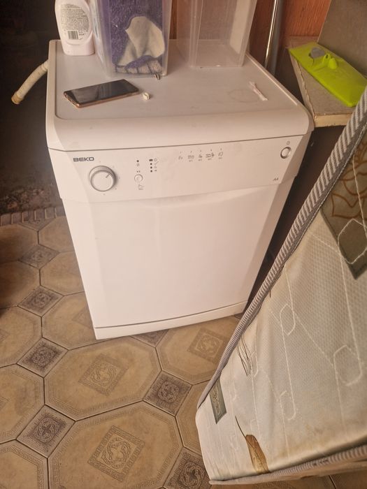 Продам посудомойку