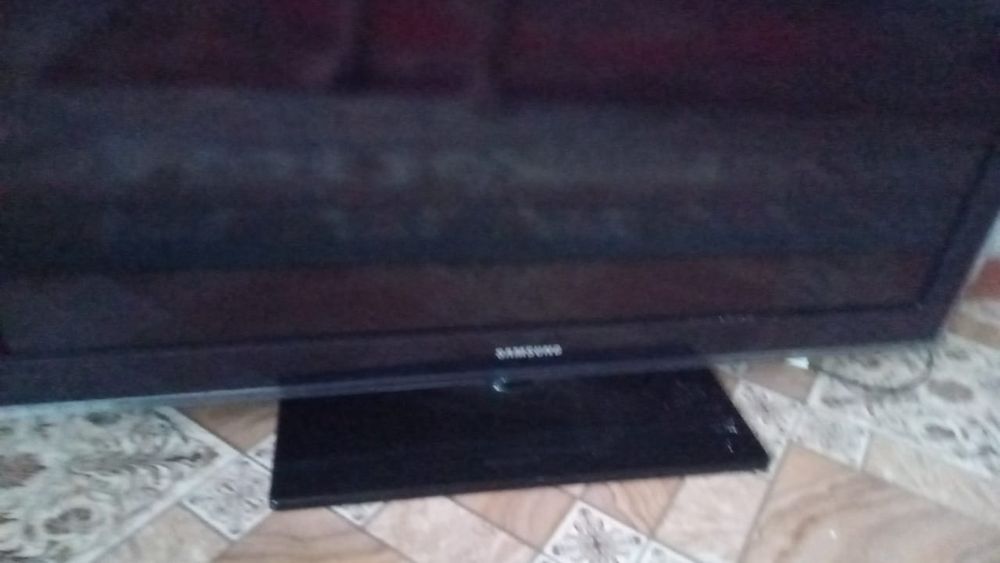 Продам телевизор самсунг