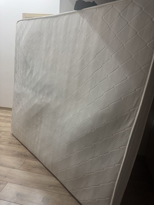 Отдам матрас после химчистки