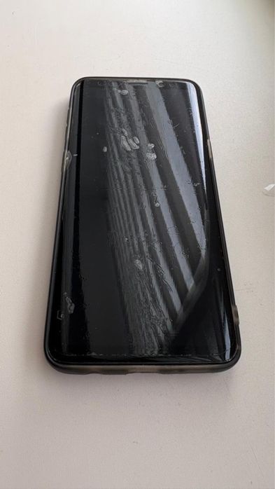 Продам Samsung galaxy S9