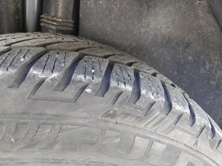 2 много запазени зимни гуми Fulda