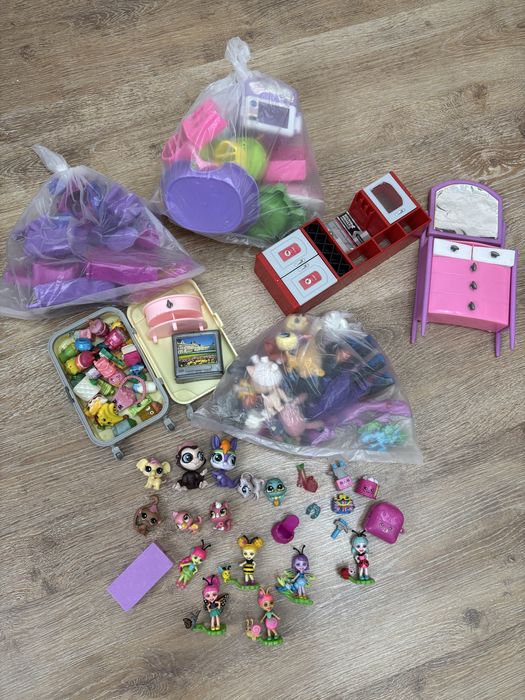 Продам Набор  игрушек