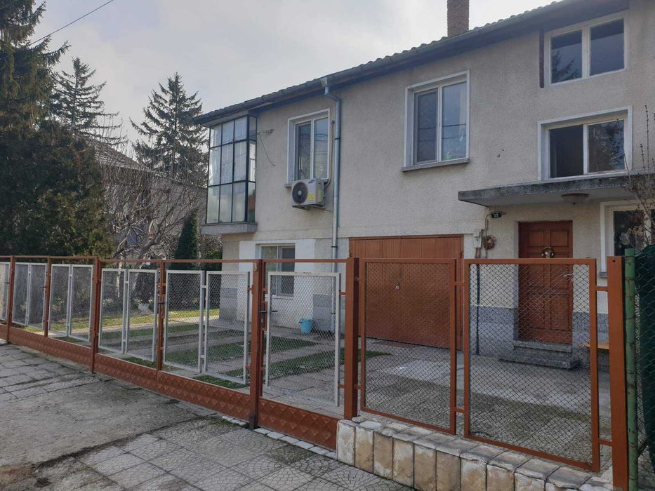 Продава се Етаж от къща в Пловдив, Западен - 117 кв.м за 610 €/кв.м - Снимка #2