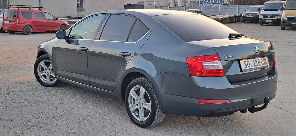 SKODA Octavia 2016 — imagine 3