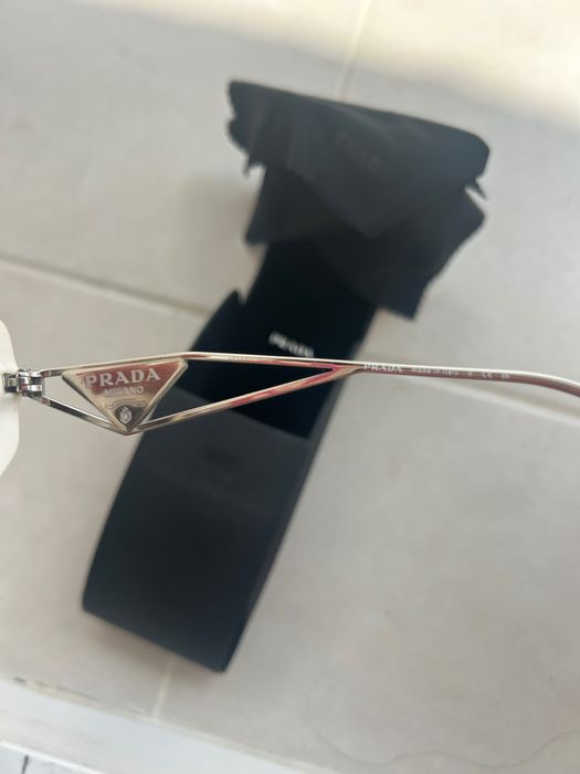 Оригинални слънчеви бели очила Prada / Прада