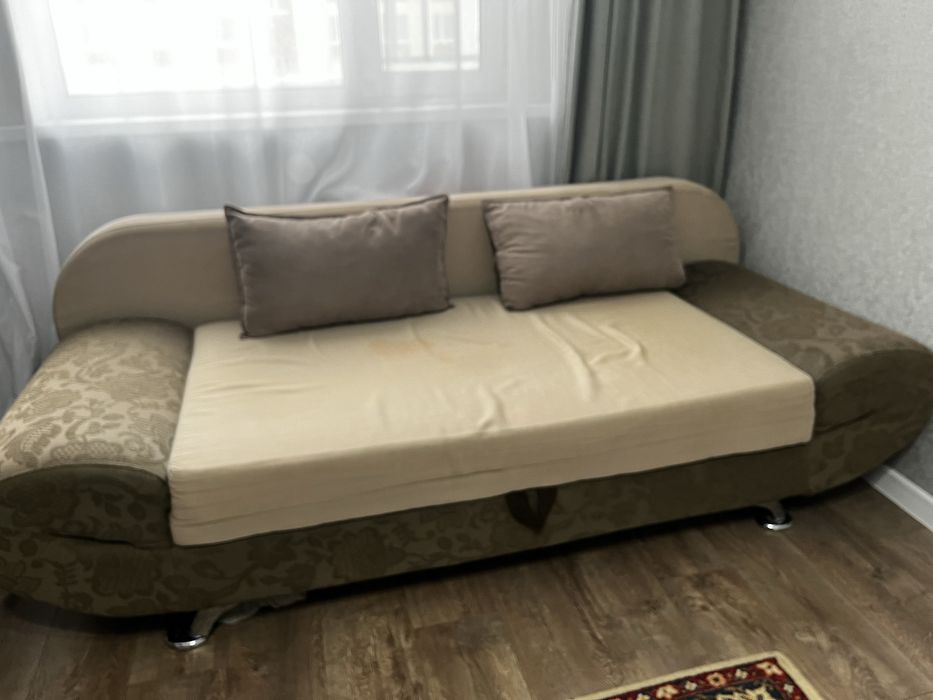 Диван продается б/у