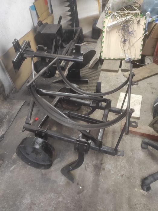 Мини. Трактор Кмз-012