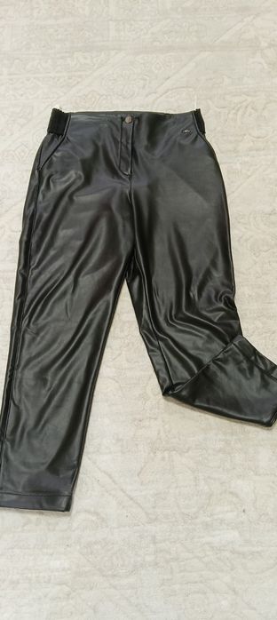 Кожаные штаны женские