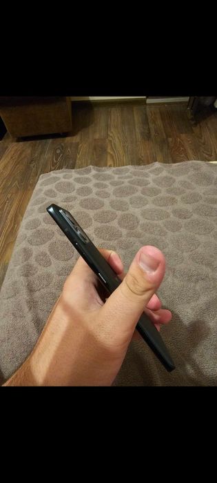 Продавам телефон Моторола