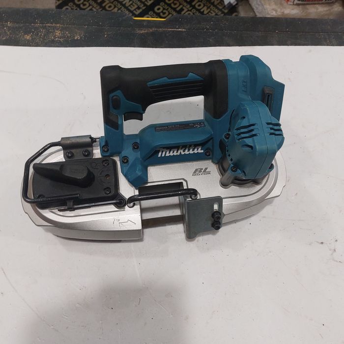 Акумулаторен безчетков лентов трион ножовка Макита Makita DPB184