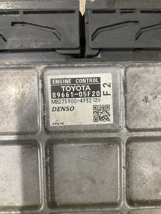 Компютър/Компютри за тойота авенсис/тoyota аvensis 2.0D4D 1AD 09-14г
