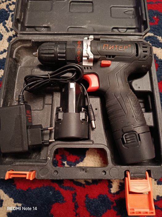 Продам шуруповерт