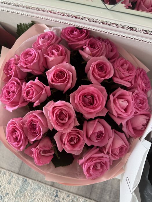 Букет свежих роз