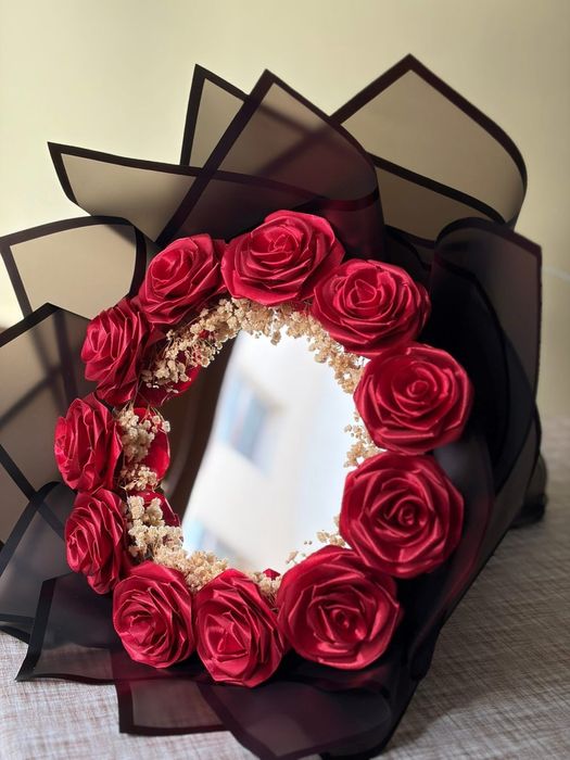 Букет от САТЕНЕНИ рози