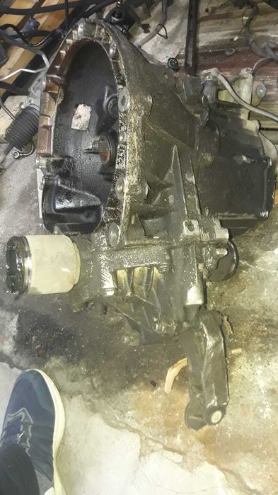 Скорости, динамо, стартер, фарове, стопове, мигачи бяли, съединител