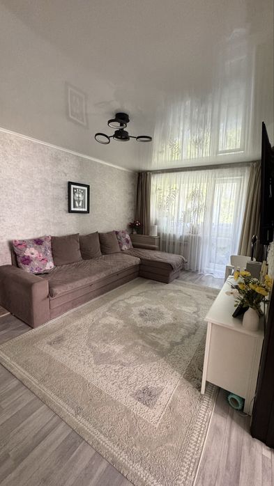 Продам квартиру трешка район океана