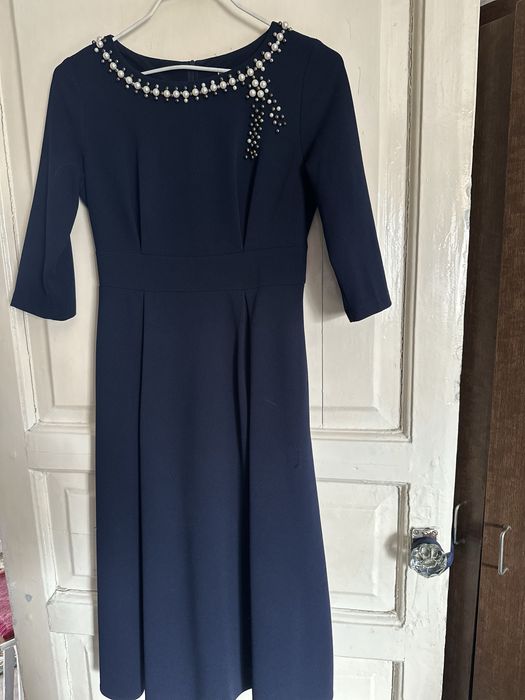 Платья по 2000 тенге