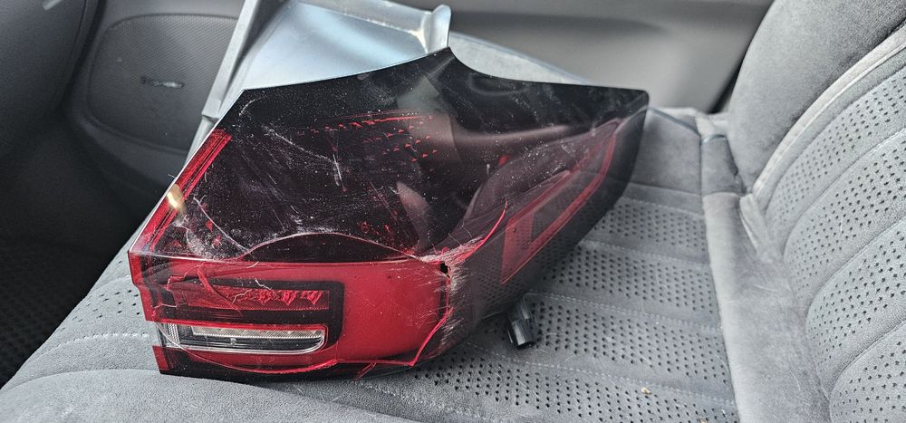 Поворотник на Exeed