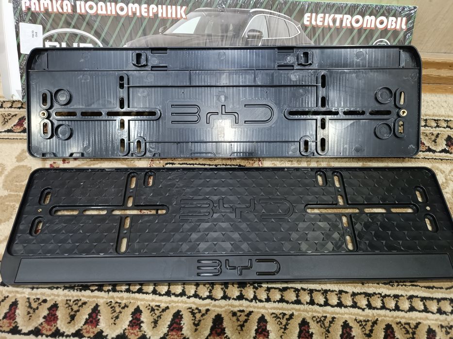 Рамка под номер BYD