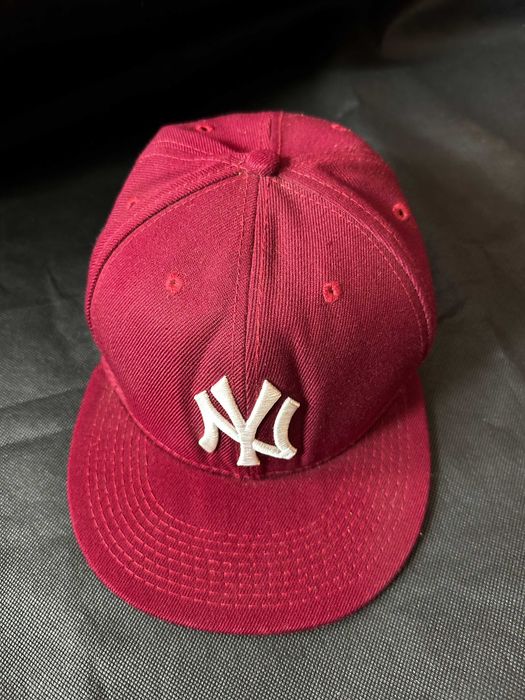 Шапки New Era и OBEY
