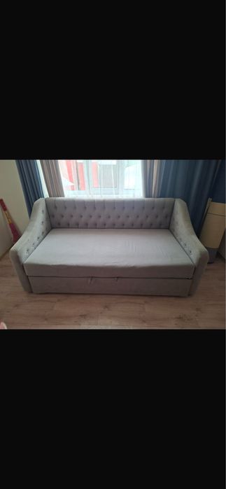Диван срочно продам