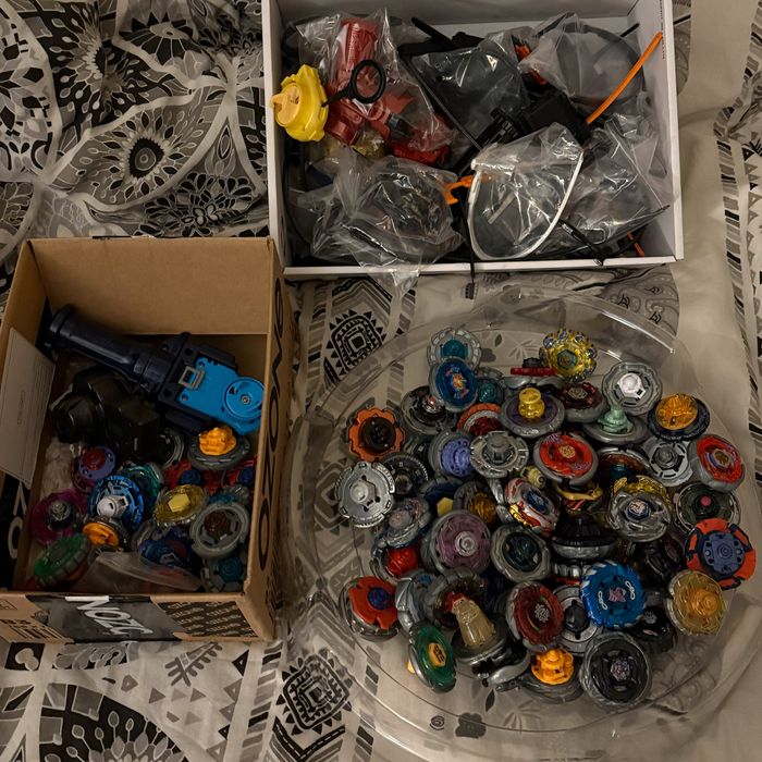 Colectie Beyblade