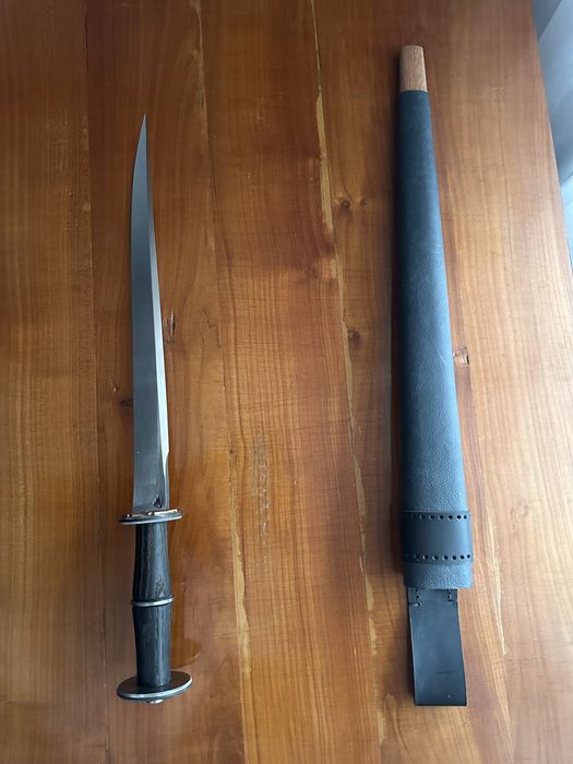 Vand pumnal medieval tip rondela