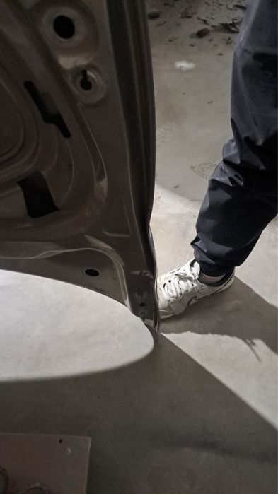 Капот Volkswagen Polo