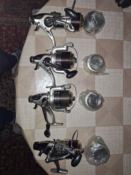 Endura Baitrunner 4бр макари със резервни шпули