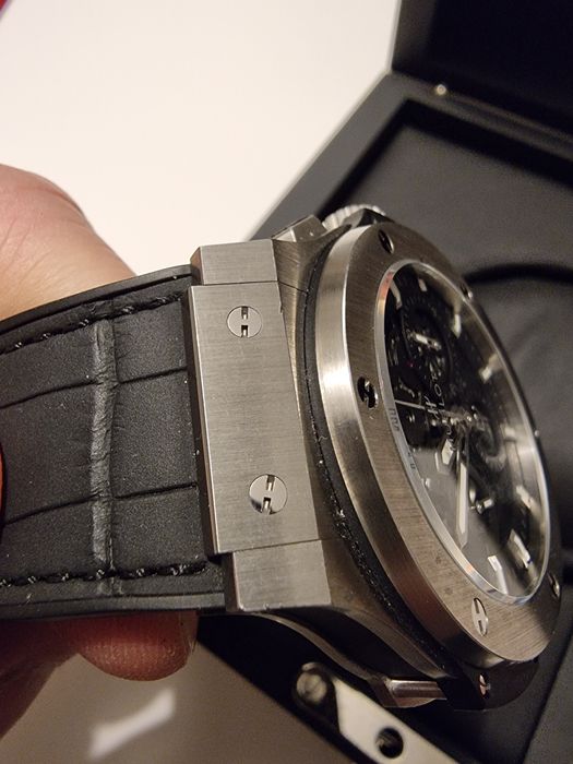 Hublot Big Bang Aero Bang – Titanium, Skeleton, Automatic