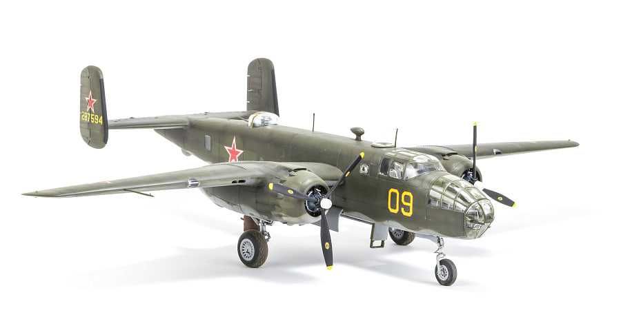 Сборная модель самолета Б-25C «Митчелл» (СССР, Донецк.ЗИ, 1/72)..