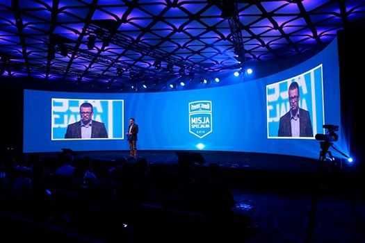 Ресепшн стол мониторы ЛЭД экраны для мероприятий