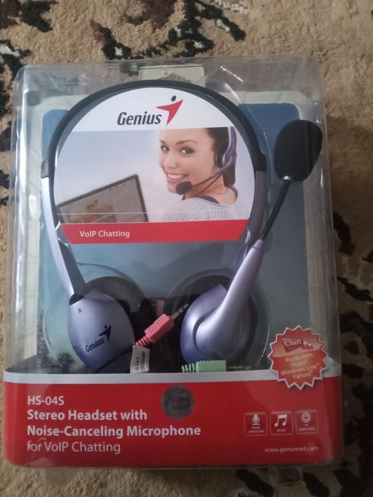 Продаётся наушники Genius