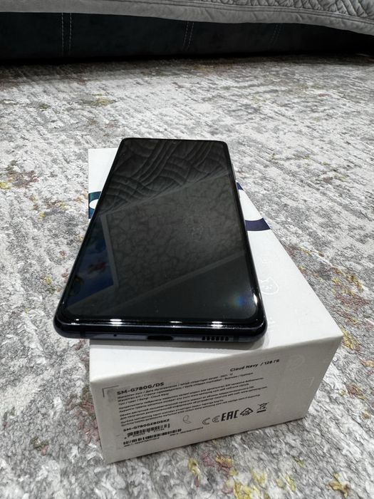 Продам Samsung S20FE