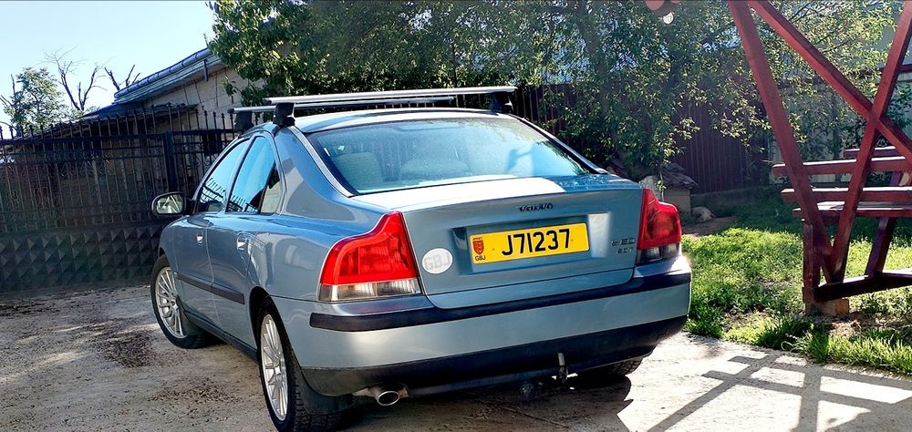 Volvo S60 2.0T  benzina 180 cp
